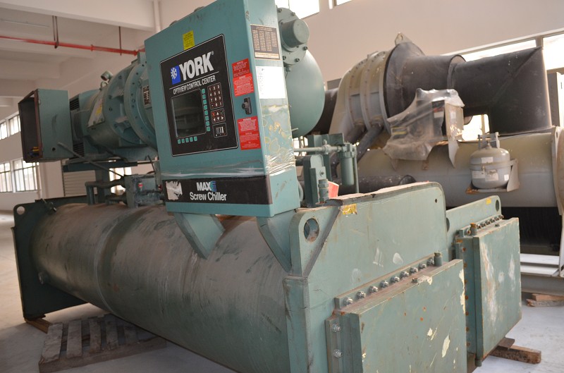 回收二手約克空調(diào)YS水冷螺桿機組